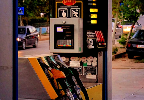 Secret Service Warning: High-Tech Thieves Can Remotely Skim Credit Cards At Gas Pumps